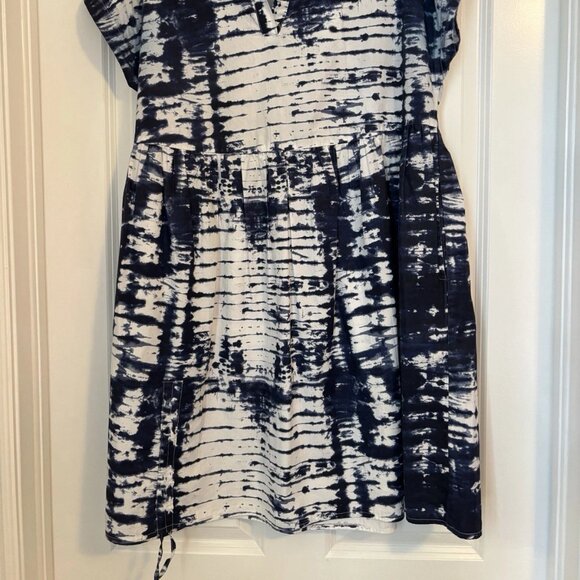 Tulip - Women’s Blue Tie Dye Dress - Picture 2 of 5